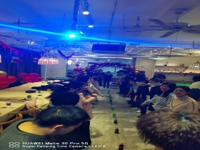 團建轟趴吃喝玩樂